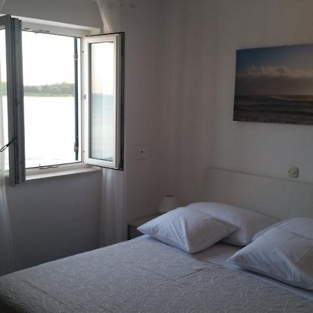 Apartman Pape Pakoštane Εξωτερικό φωτογραφία